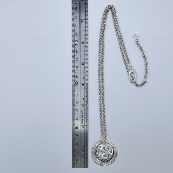 NWT – CJ & Banks – Starfish & Sand Dollar Pendant Silver Tone 20” Necklace - Picture 9 of 9